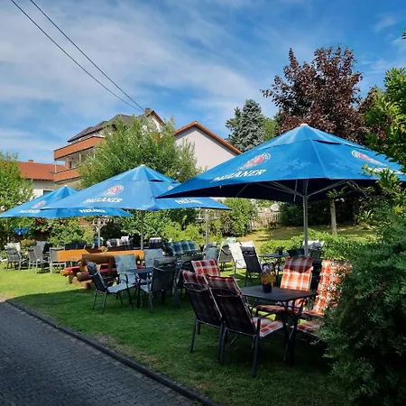 Zum Freihof 아파트 *